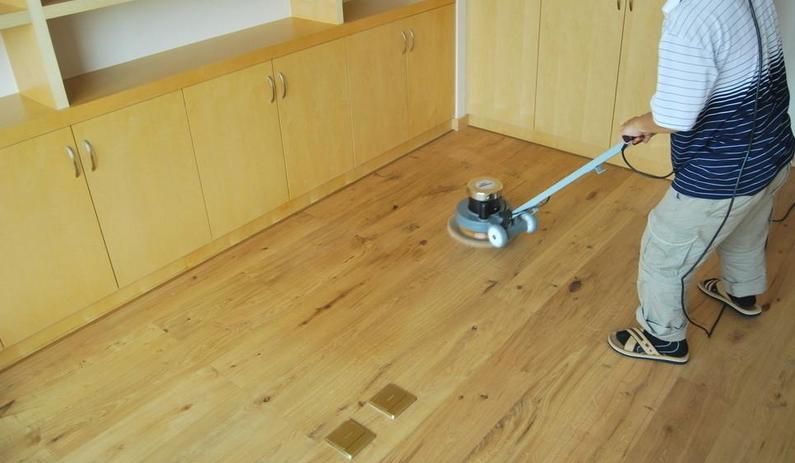 怎樣做好地板打蠟這件事？東莞清潔公司來(lái)告訴您